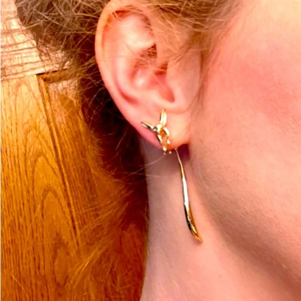 Foxy 🦊 Fun & Unique Gold Ear Jacket Earrings - Picture 7 of 9
